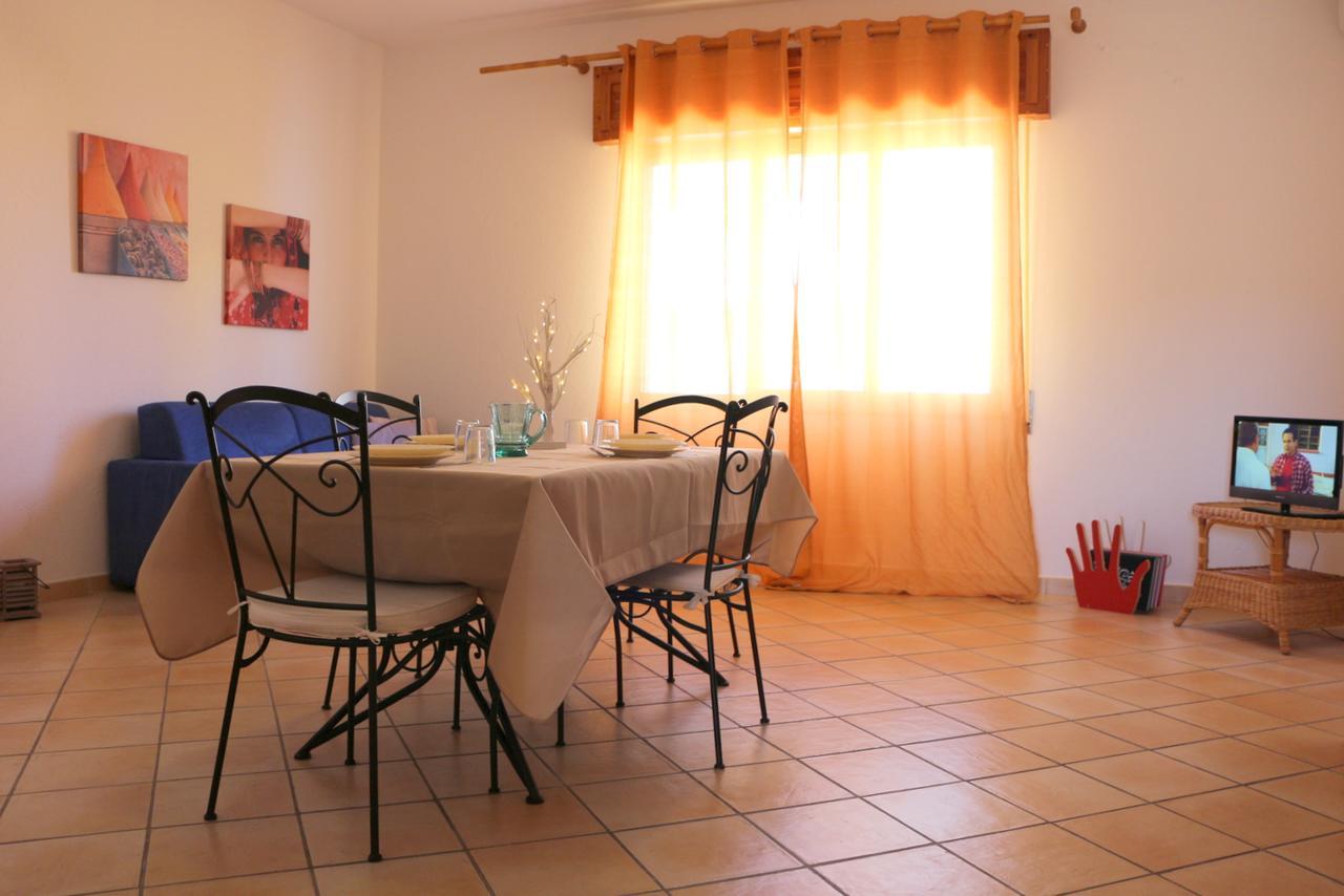Residence Ponente Santa Teresa Gallura Buitenkant foto