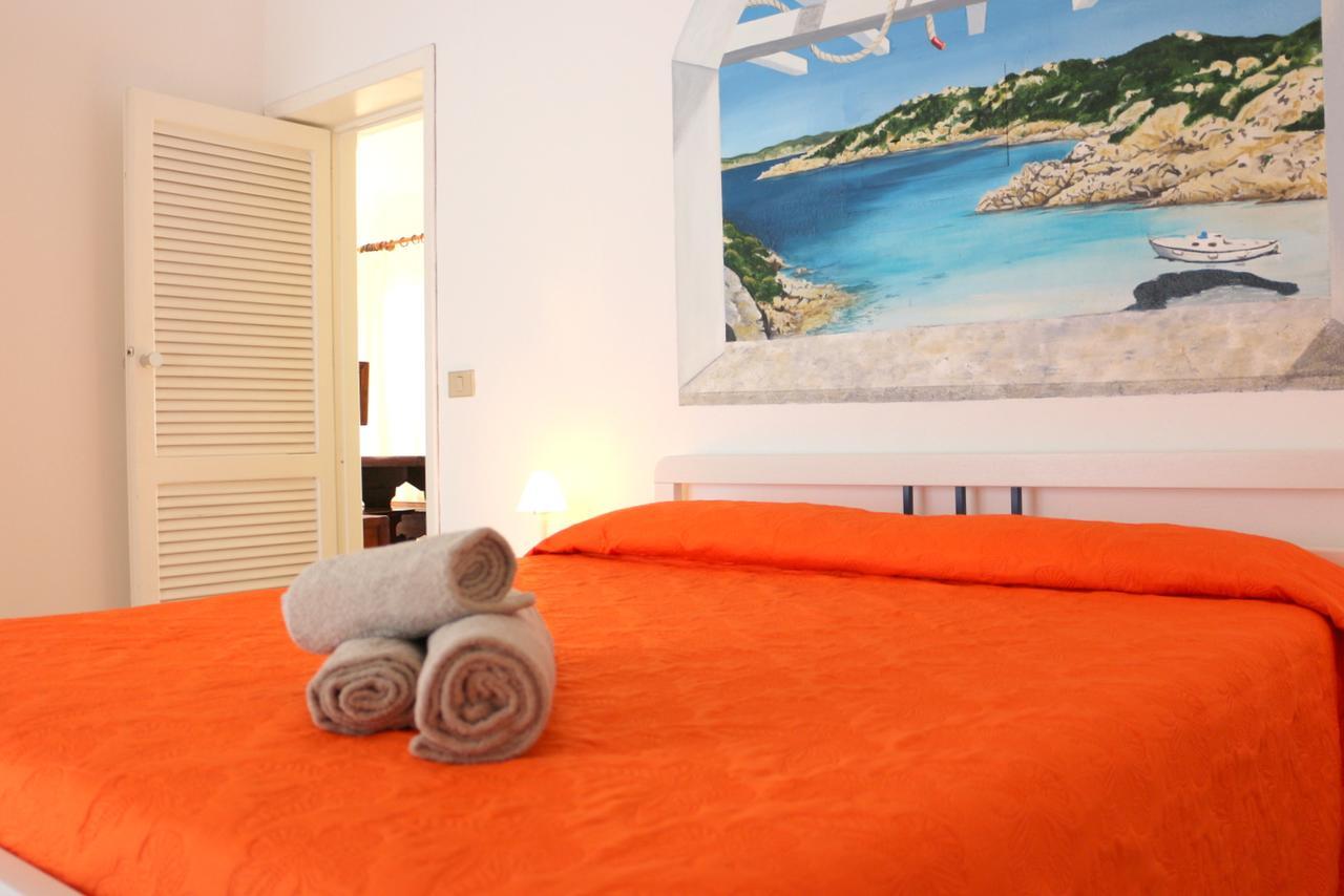 Residence Ponente Santa Teresa Gallura Buitenkant foto